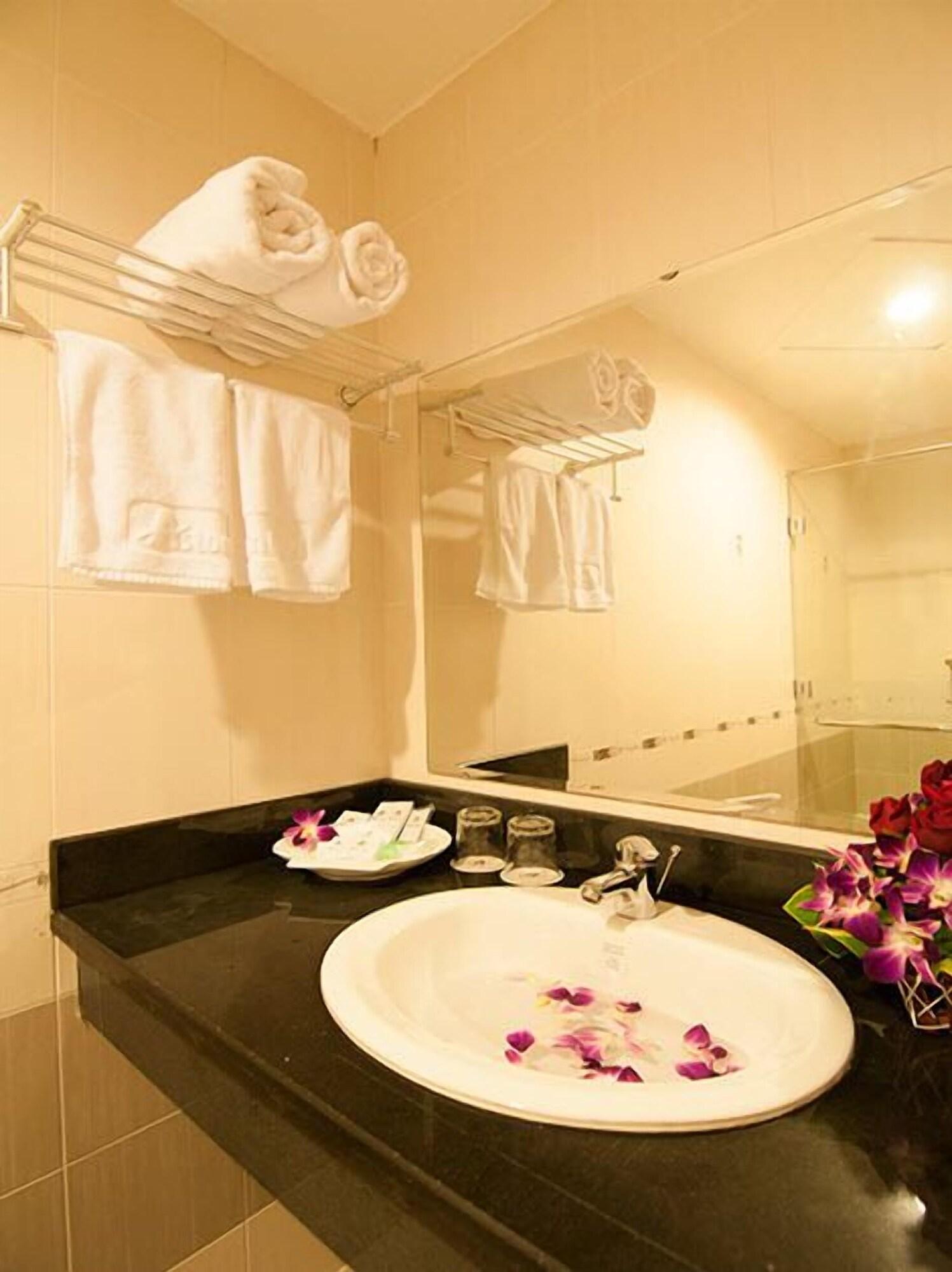 Valentine Hotel Saigon - Bui Vien Street Ho Si Minh-város Kültér fotó
