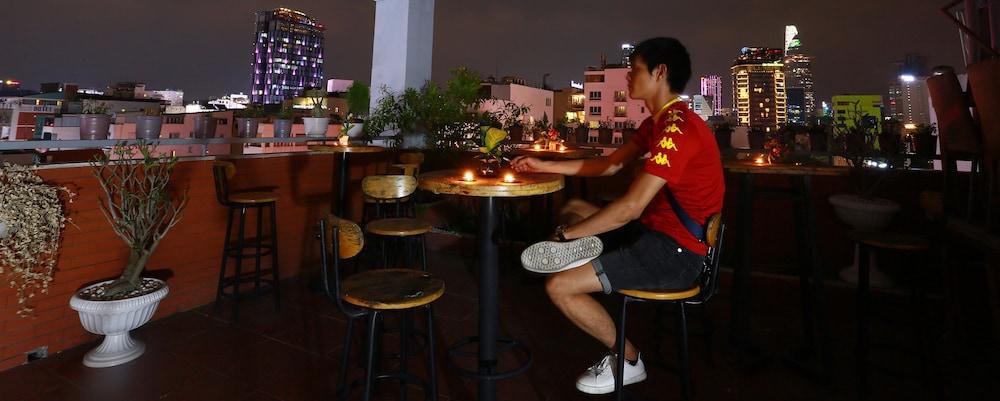 Valentine Hotel Saigon - Bui Vien Street Ho Si Minh-város Kültér fotó