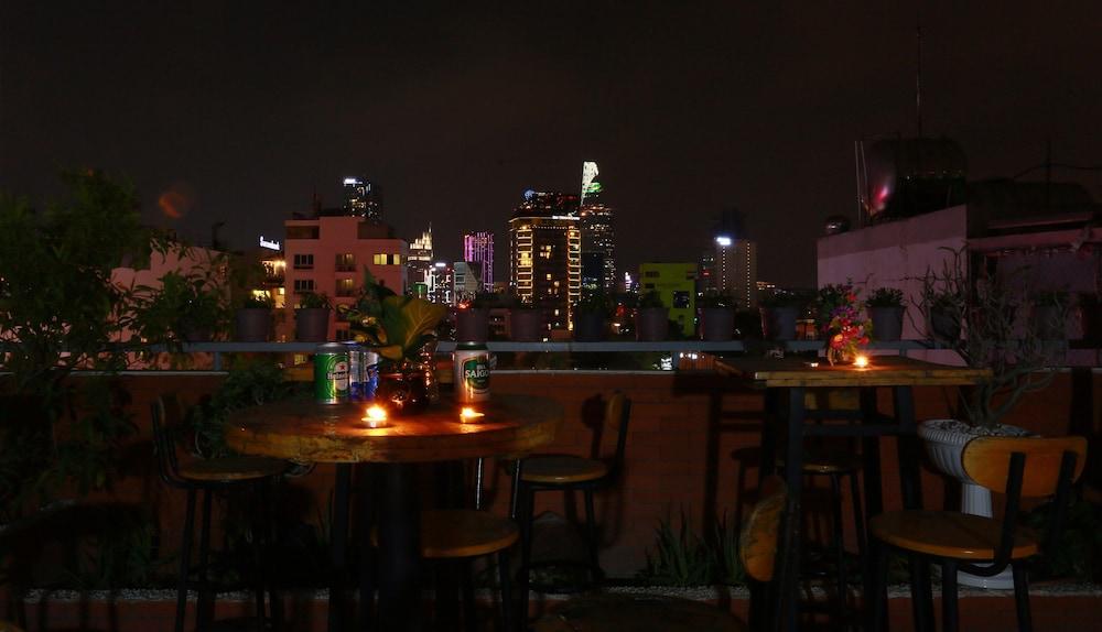 Valentine Hotel Saigon - Bui Vien Street Ho Si Minh-város Kültér fotó