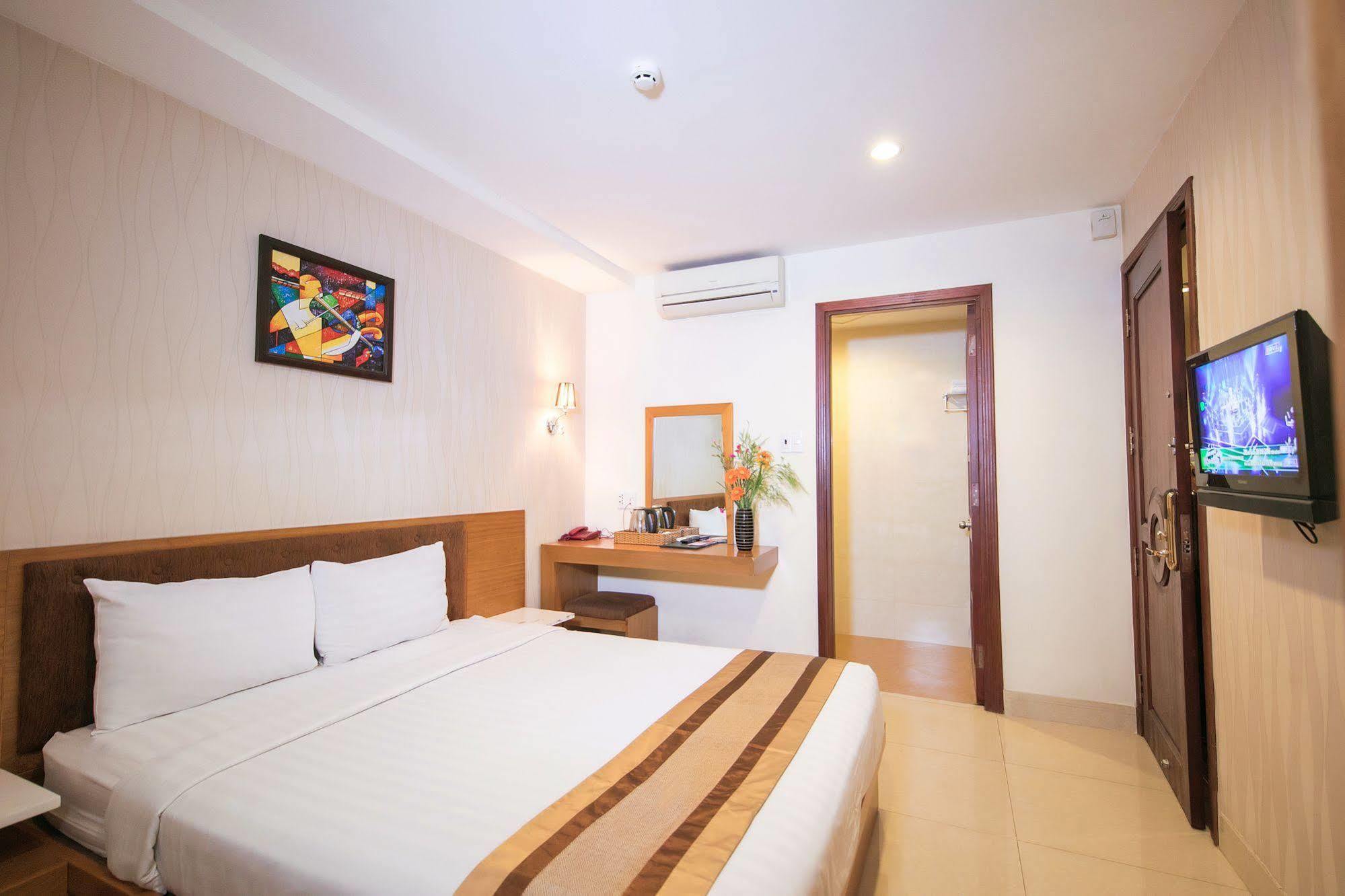 Valentine Hotel Saigon - Bui Vien Street Ho Si Minh-város Kültér fotó